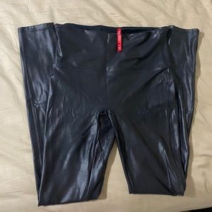 Spanx black faux leather leggings medium